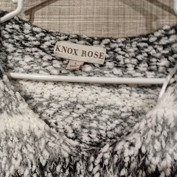 **DONATED**NO LONGER AVAIL**Knox Rose - Picture 3 of 3